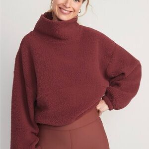 Cozy Cropped Burgundy Turtleneck Sweater